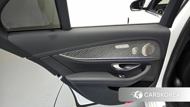 Mercedes-Benz E-Class W213 id 4942373 из Кореи 17