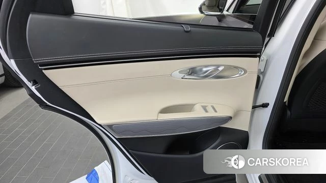 Genesis GV70 id 4965225 из Кореи 17