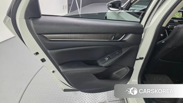 Honda Accord 10th Generation id 5029125 из Кореи 17