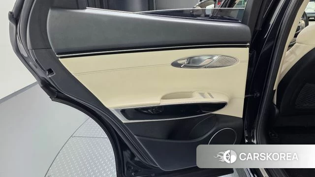 Genesis GV70 id 4922772 из Кореи 17