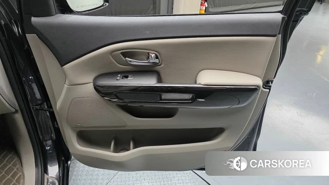 Kia The New Carnival id 4988033 из Кореи 17