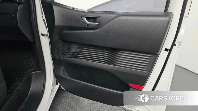 Hyundai Staria id 5026638 из Кореи 17