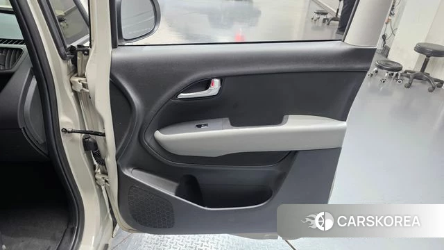 Kia The New Kia Ray id 5026447 из Кореи 17