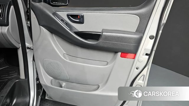 Hyundai The New Grand Starex id 4977465 из Кореи 17