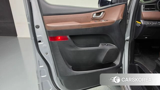 Hyundai The New Grand Starex id 4930838 из Кореи 17