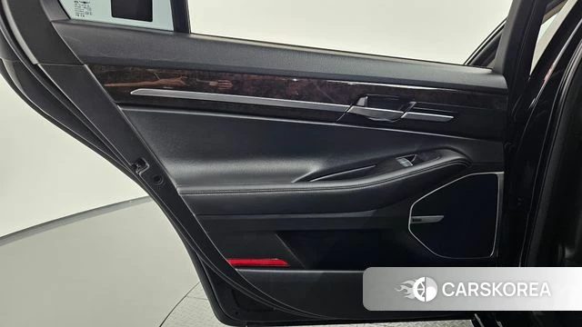 Genesis G90 id 5048282 из Кореи 17