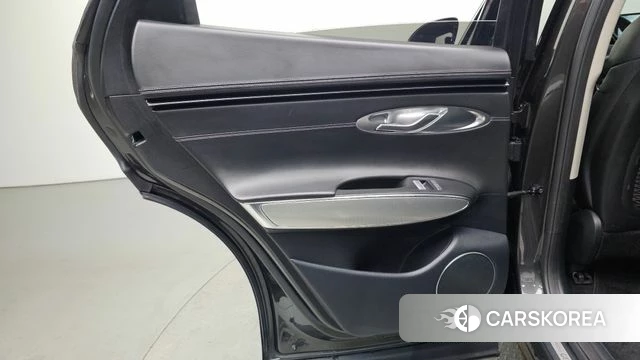 Genesis GV70 id 4975525 из Кореи 17