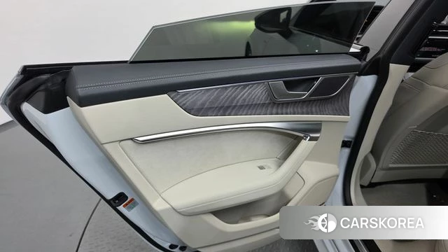 Audi A7 (4K) id 4985048 из Кореи 17