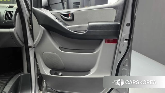 Hyundai The New Grand Starex id 5018877 из Кореи 17