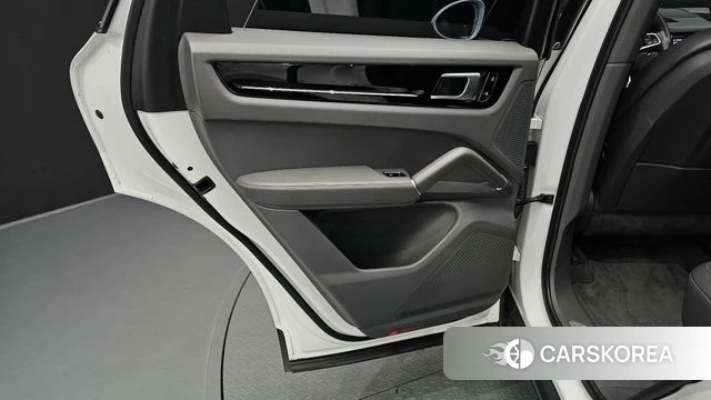 Porsche Cayenne (PO536) id 4794496 из Кореи 17