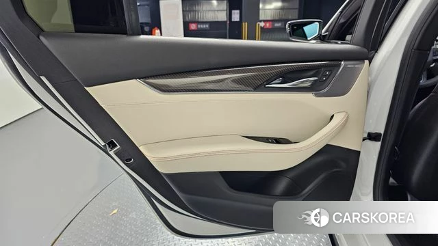Cadillac CT5 id 4996348 из Кореи 17