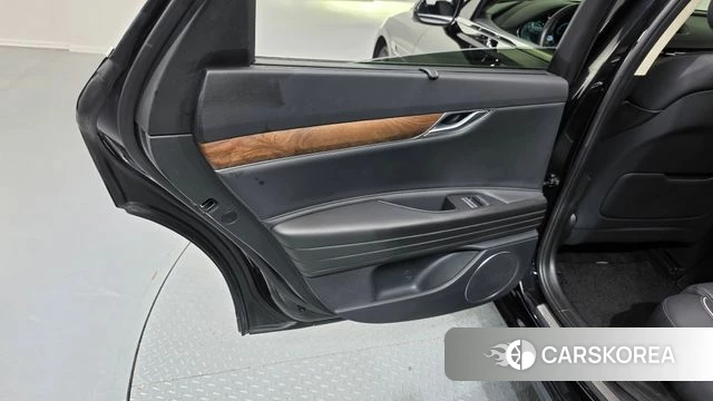 Genesis G80 (RG3) id 5034080 из Кореи 17