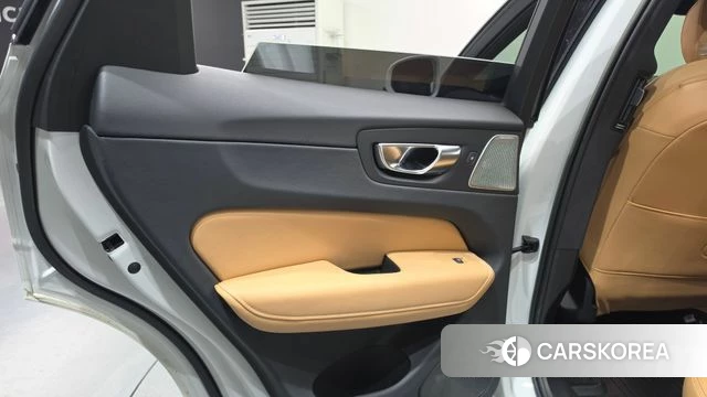Volvo XC60 second Generation id 4922048 из Кореи 17