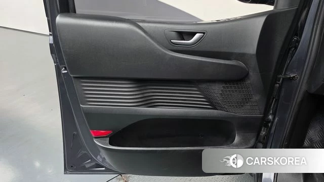 Hyundai Staria id 5040867 из Кореи 17
