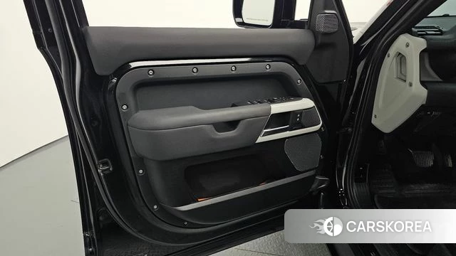 Land Rover Defender (L663) id 4717117 из Кореи 17