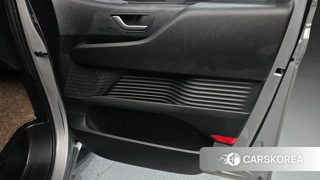 Hyundai Staria id 4695957 из Кореи 17
