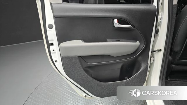 Kia The New Kia Ray EV id 5039261 из Кореи 17
