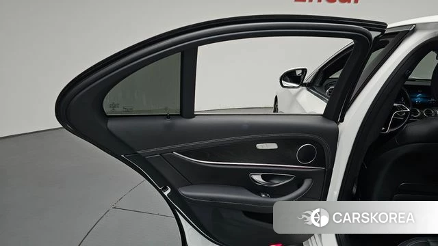 Mercedes-Benz E-Class W213 id 4950939 из Кореи 17