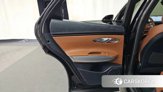 Genesis GV70 id 5003398 из Кореи 17