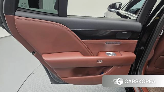 Genesis G90 (RS4) id 4991420 из Кореи 17