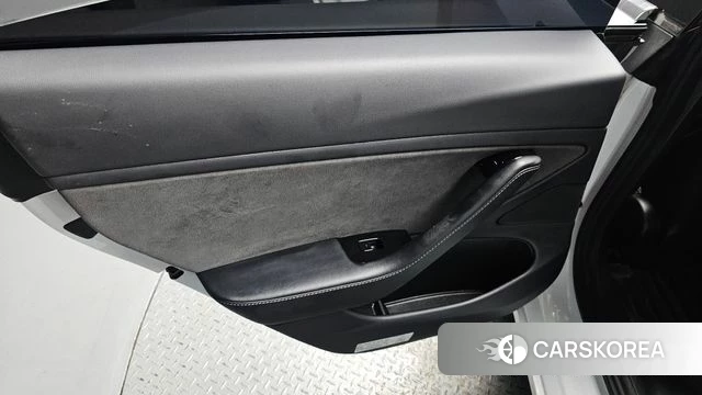 Tesla Model 3 id 4703058 из Кореи 17