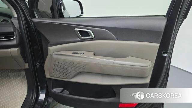 Kia The New Carnival 4th Generation id 5032945 из Кореи 17