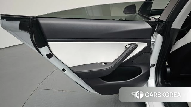 Tesla Model 3 id 5035175 из Кореи 17