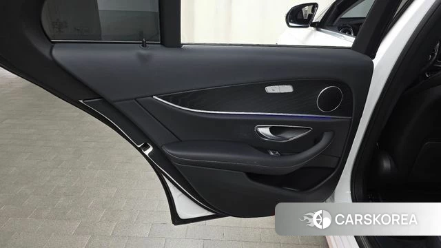 Mercedes-Benz E-Class W213 id 5047979 из Кореи 17