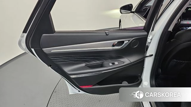 Hyundai The New Grandeur IG id 4362730 из Кореи 17