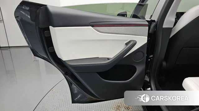 Tesla Model Y id 4928008 из Кореи 17