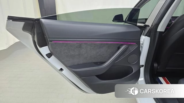 Tesla Model 3 id 4958791 из Кореи 17
