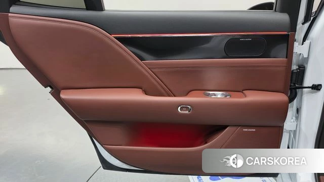 Genesis G90 (RS4) id 5012192 из Кореи 17