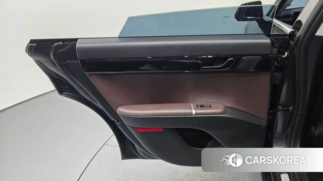 Hyundai Grandeur (GN7) id 4996382 из Кореи 17