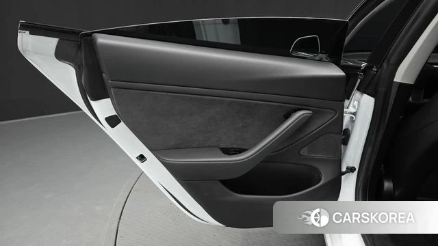 Tesla Model 3 id 4959781 из Кореи 17