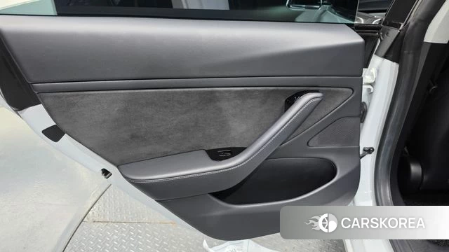 Tesla Model 3 id 4727223 из Кореи 17