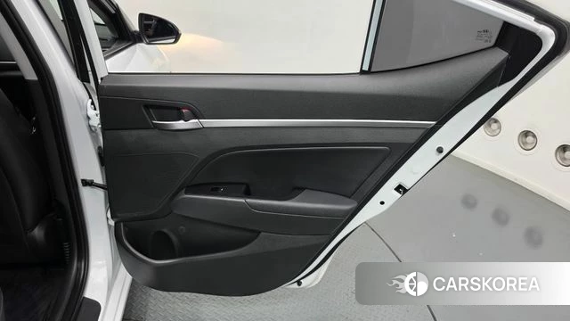 Hyundai The New Avante AD id 5013878 из Кореи 17