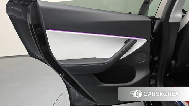 Tesla Model Y id 5027945 из Кореи 17
