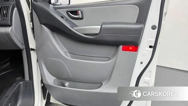Hyundai The New Grand Starex id 4998646 из Кореи 17