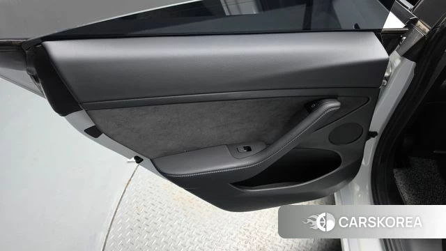 Tesla Model 3 id 4951845 из Кореи 17