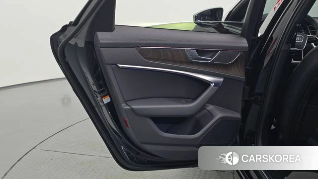 Audi A6 (C8) id 4982357 из Кореи 17