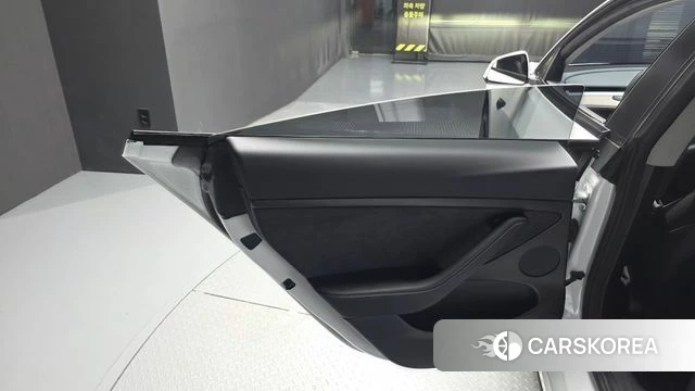 Tesla Model 3 id 4758811 из Кореи 17