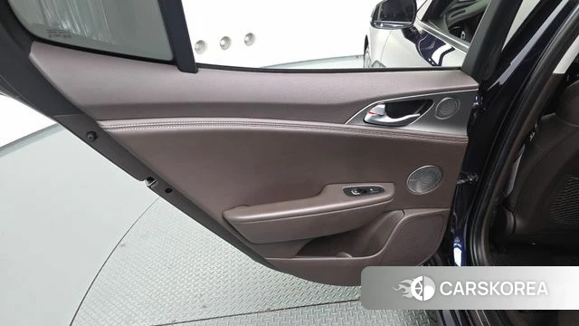 Kia Stinger id 5061019 из Кореи 17