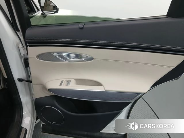 Genesis GV70 id 5027202 из Кореи 17