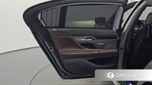 BMW 7 Series (G11) id 4982055 из Кореи 17
