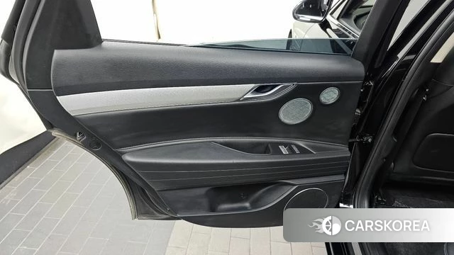 Genesis Electrified G80 (RG3) id 4986683 из Кореи 17