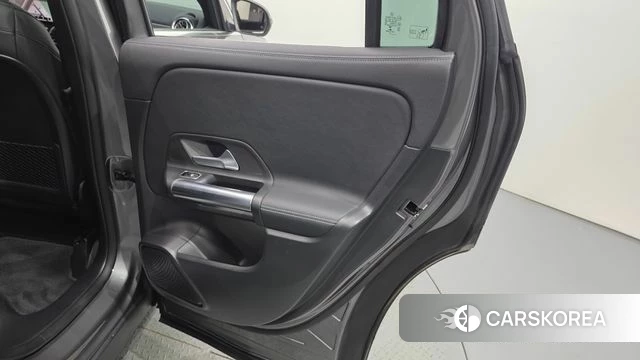 Mercedes-Benz GLA - Class H247 id 4929898 из Кореи 17