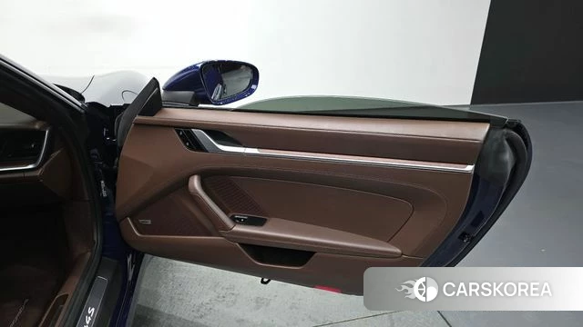 Porsche 911(992) id 4750811 из Кореи 17