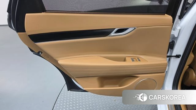 Genesis G80 (RG3) id 4904588 из Кореи 17