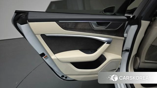 Audi A7 (4K) id 4936908 из Кореи 17