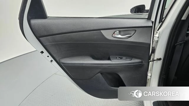 Kia Come New K3 id 4987961 из Кореи 17